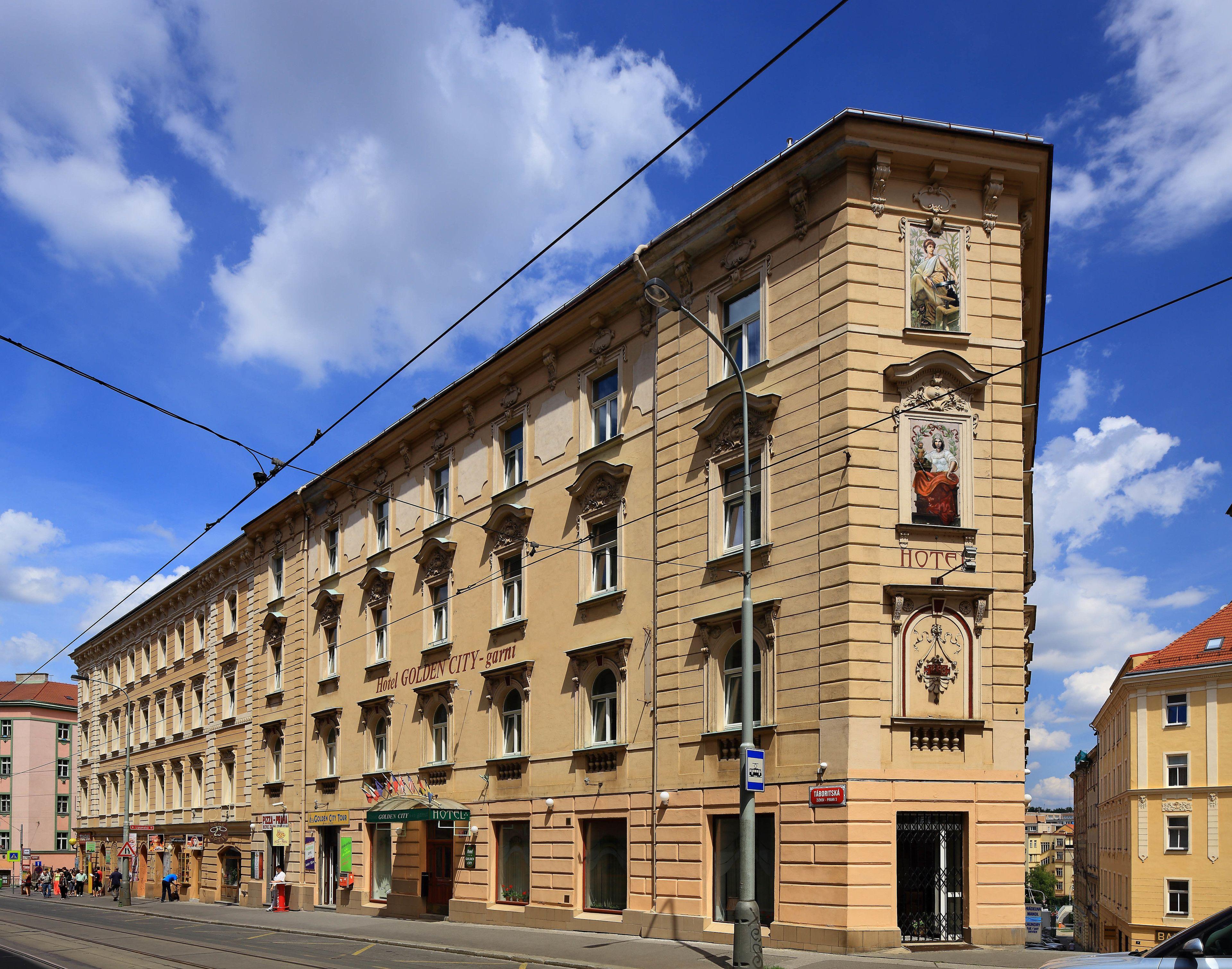 Hotel Golden City Garni — Photos 2